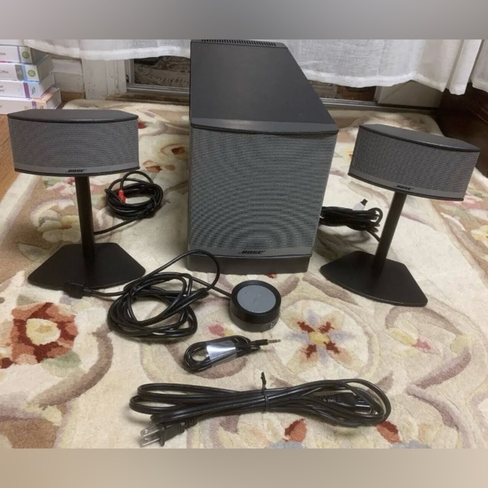 Bose Companion 5 Multimedia Speaker Complete System Computer Speaker